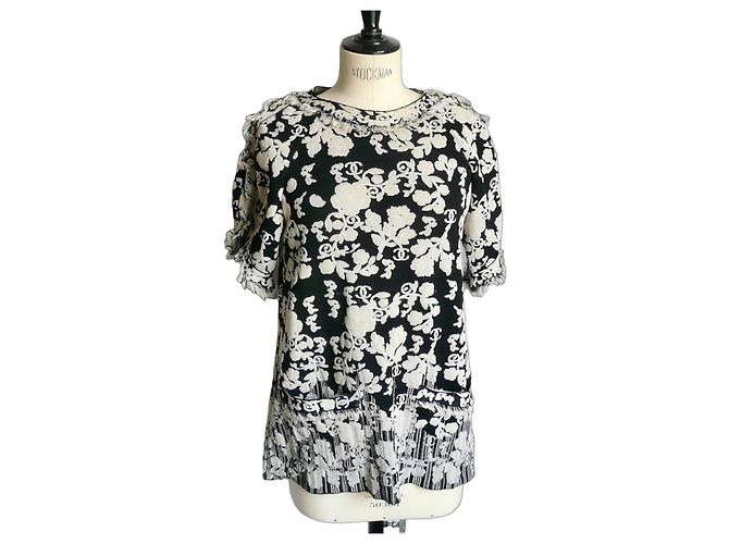 Chanel Tunica Jacquard Beige e Nera con Logo Nero