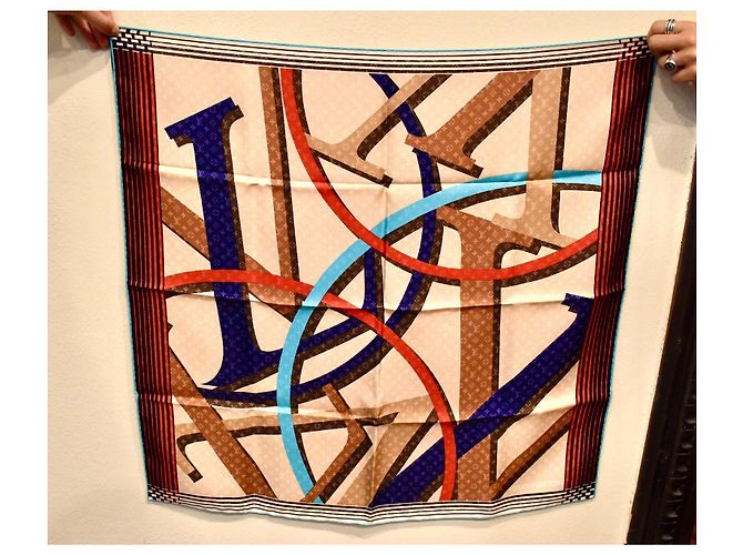 Lenço Louis Vuitton Monogram Marrom Branco Vermelho Azul Bege Azul claro