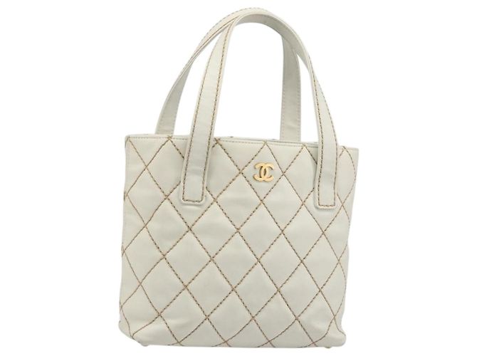 CHANEL Wild stitch Handtasche Leder Weiß Gold CC Auth mr2601A Golden