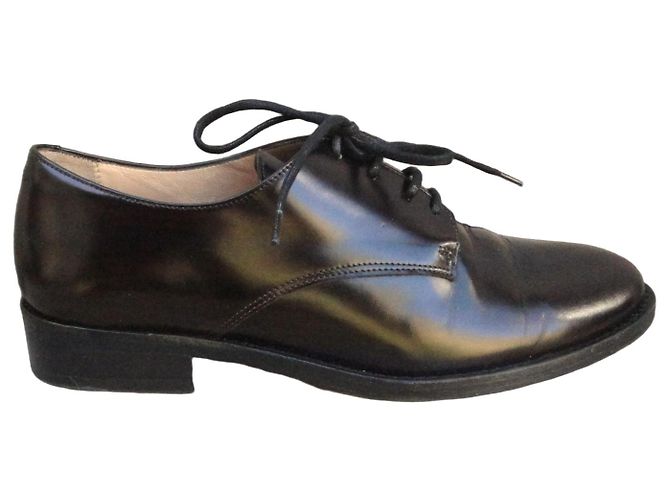Autre Marque Zapatos derby de charol negro