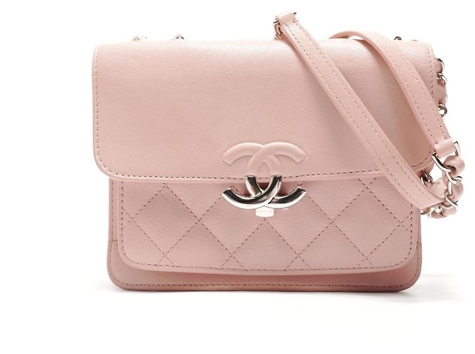 Bolsa de ombro com corrente em couro Chanel Half Coco Mark Rosa