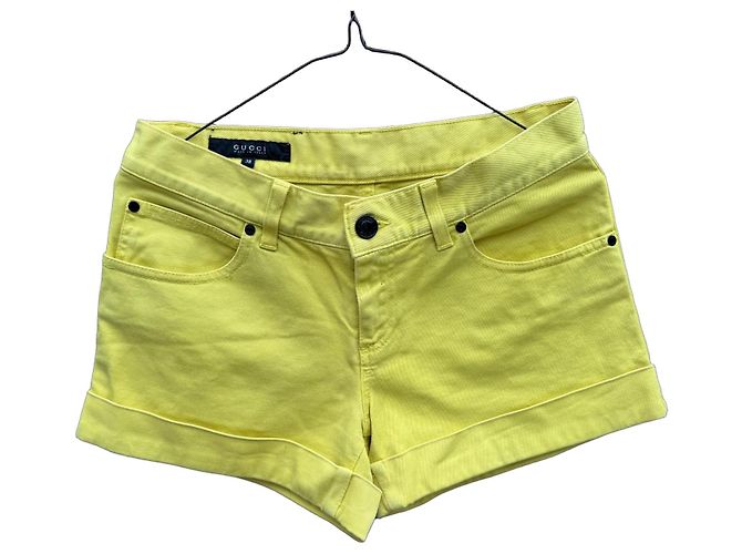 Gucci Short de denim amarillo