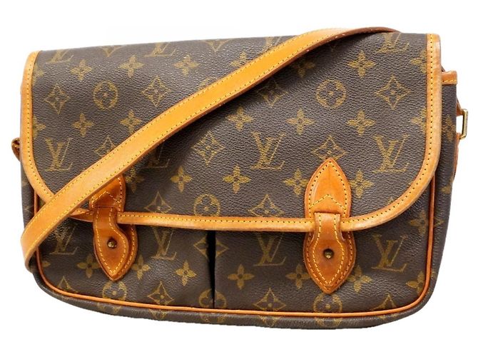 Bolso de Hombro Louis Vuitton Monogram Gibeciere MM Castaño