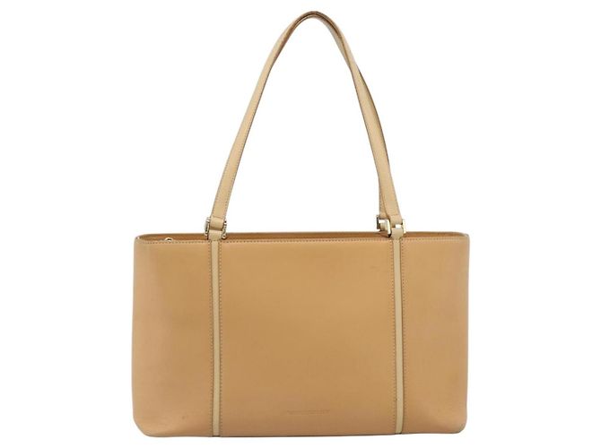Burberry Cuir Vintage