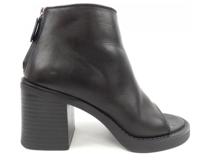Botas Miu Miu Preto