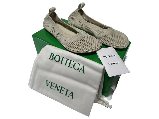 Bottega Veneta Atomic Flat Polyester Mesh Sea Salt Größe 37 (Full set) Neu/Original Beige