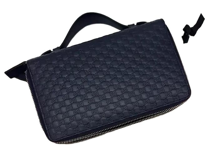 Cartera Gucci Microguccissima en piel azul