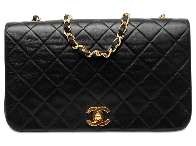 Chanel Black Medium Quilted Lambskin Full Flap Nero