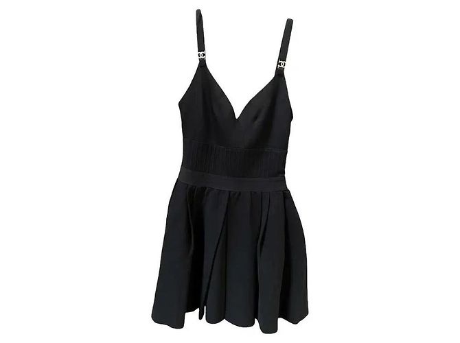 Chanel Schwarzes Viskose-Mix Camisole Kleid mit CC-Logo