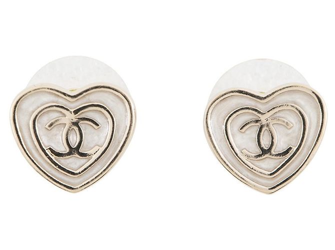 Chanel Coco Mark Metall-Herzstecker-Ohrringe Weiß
