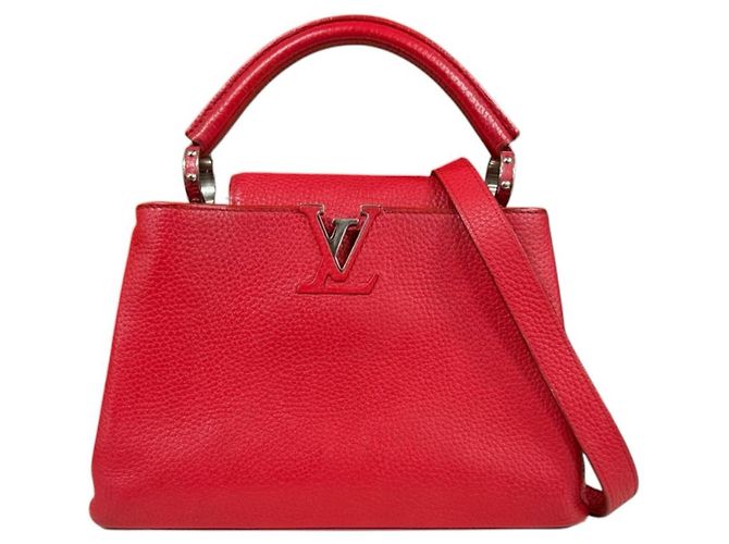 Borsa a tracolla Louis Vuitton Capucines BB in pelle Taurillon Rosso