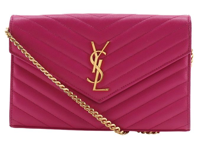 Bolsa de ombro Saint Laurent em couro acolchoado rosa com corrente