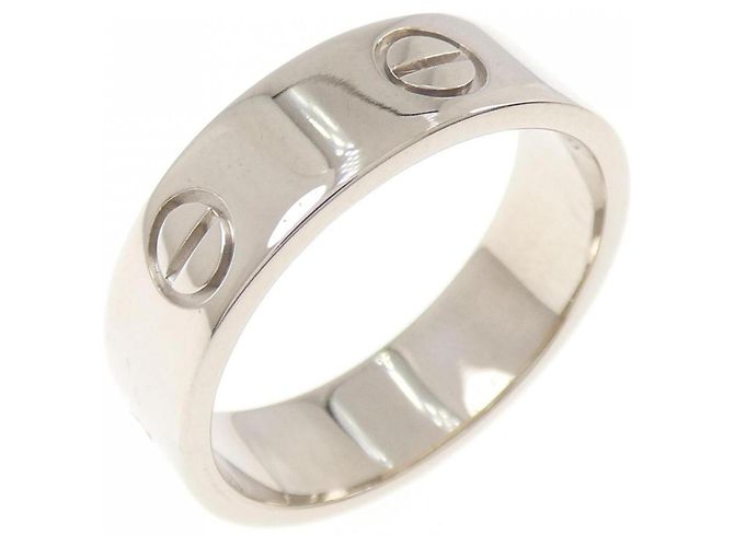 Anillo Love de Cartier en oro blanco de 18K