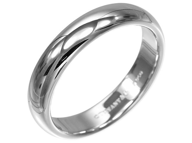 Anillo Forever Classic Band de Tiffany & Co.