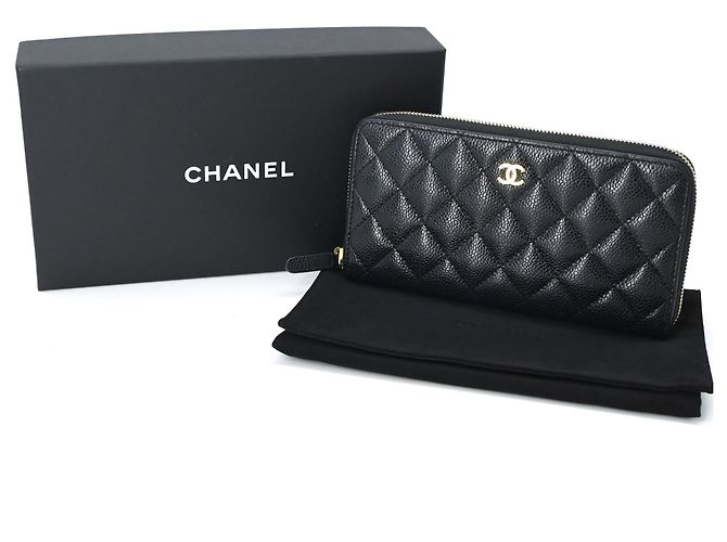 Monedero de piel de becerro granulado negro Chanel