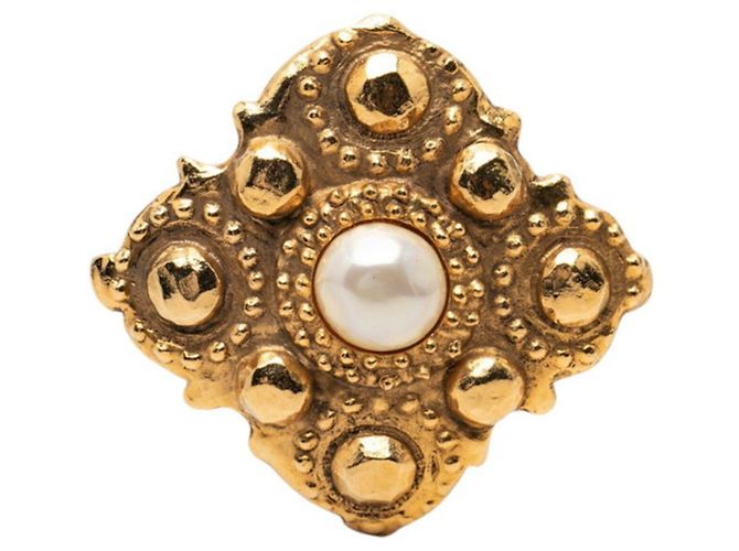 Spilla Chanel Vintage placcata oro D'oro