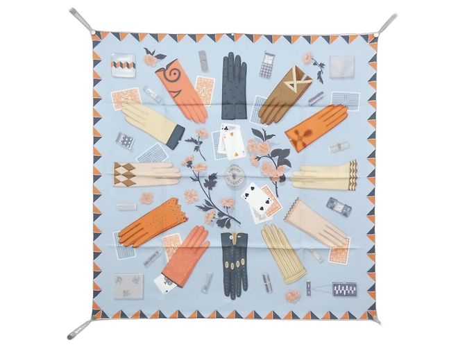 Hermès Hermes L'HEURE DES GANTS Carré
Lenço Azul