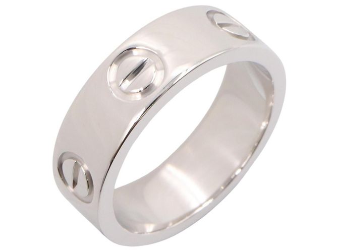 Anillo Love de Cartier en oro blanco de 18K