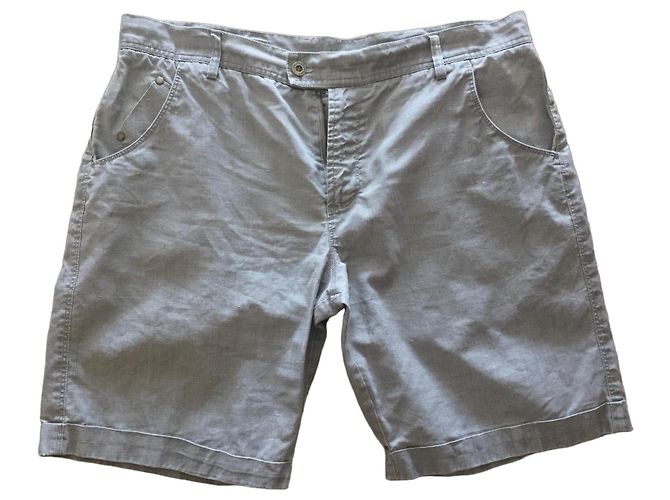 Adolfo Dominguez Bermuda Shorts aus grauem gewachstem Leinen