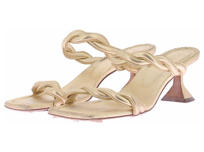 Autre Marque Goldene Sandaletten mit Absatz