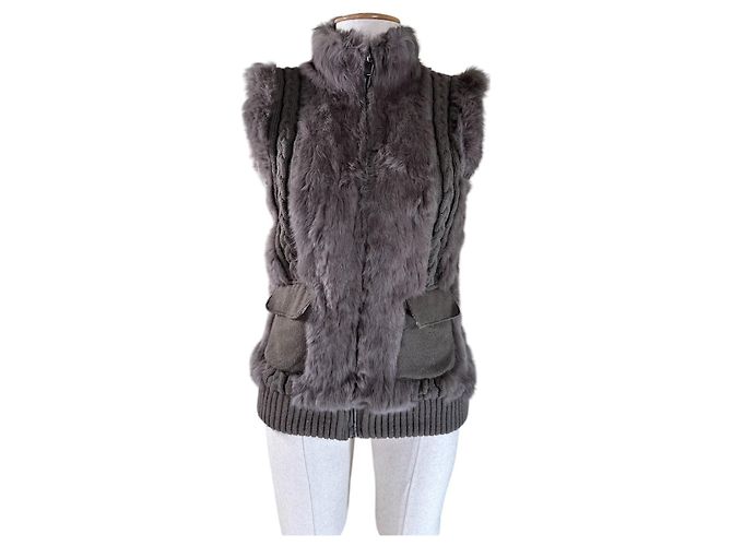 Oakwood Strickweste mit grauem Kaninchenfell