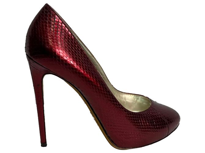 Dolce & Gabbana Embossed Pumps in Red Leather