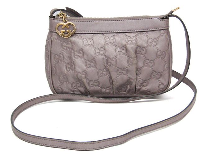 Bolsa de ombro em couro Gucci Guccissima roxo claro