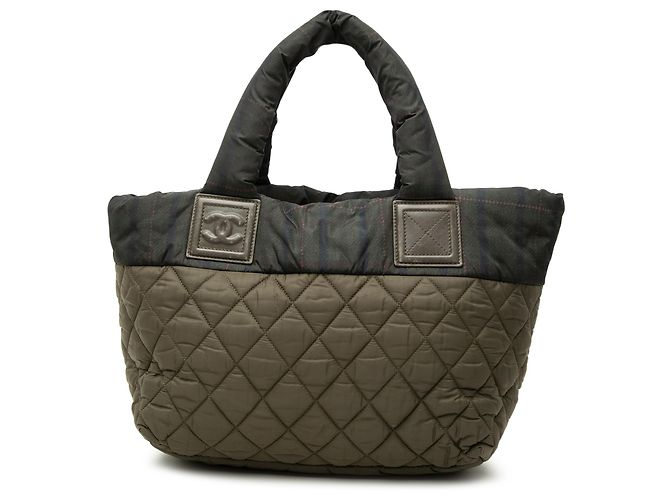 Tote Coco Cocoon em nylon acolchoado Chanel marrom Small Caqui