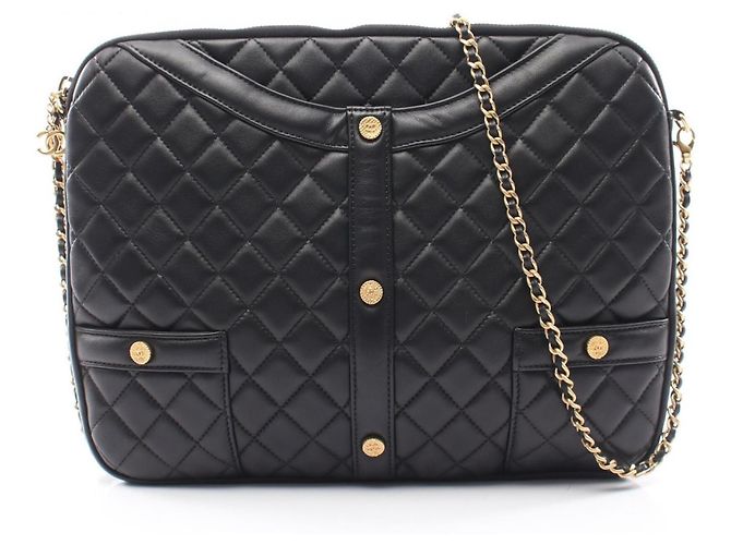 Timeless Borsa a tracolla Chanel in agnello nero