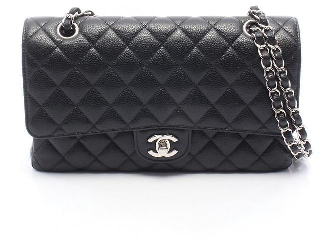 Borsa a tracolla Chanel Matelassé Double Flap Nero