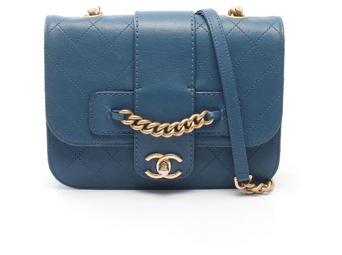 Bolso de Hombro Chanel Matelassé Azul