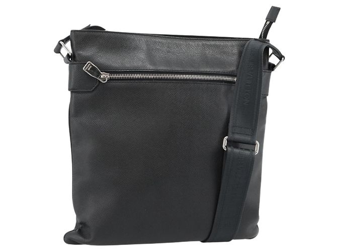 Louis Vuitton Sasha em couro Taiga Marrom