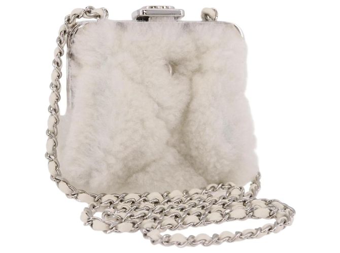 CHANEL Matelasse Chain Shoulder Bag Bore White Silver CC Auth 187487SAM Argento Bianco