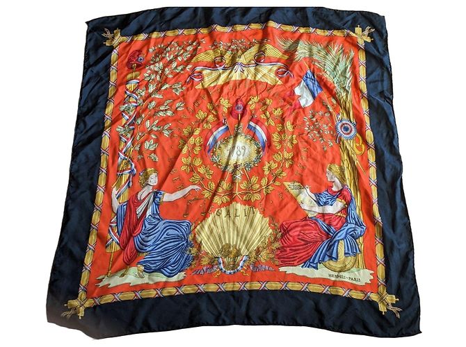 Carré Hermès Liberté Égalité Fraternité Lenço de Seda 90cm Preto Branco Vermelho Azul Gold hardware