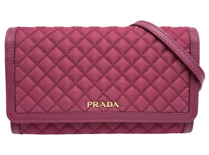 Portafoglio con catena Prada da donna Rosa