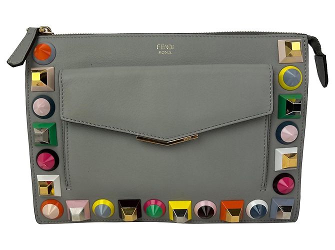 Bolsa transversal Fendi Rainbow Studs em couro cinza