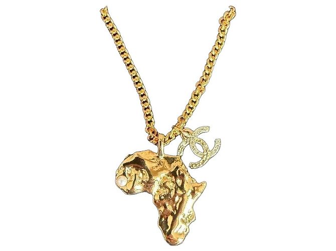 Collana Chanel Afrique Dorata con Perla e Logo CC D'oro