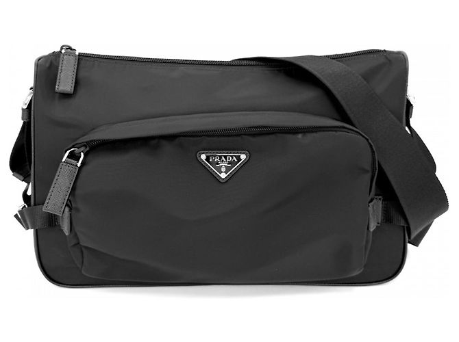 Saffiano Bolsa de ombro em nylon preto Prada