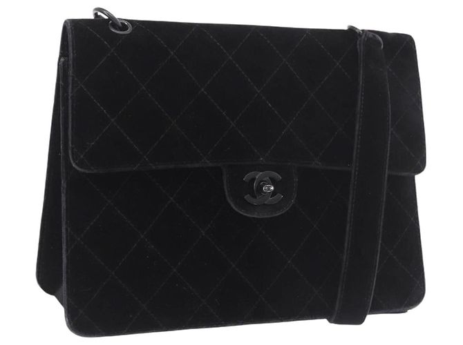 CHANEL Matelasse Chain Shoulder Bag Velor Black CC Auth 189792A Negro