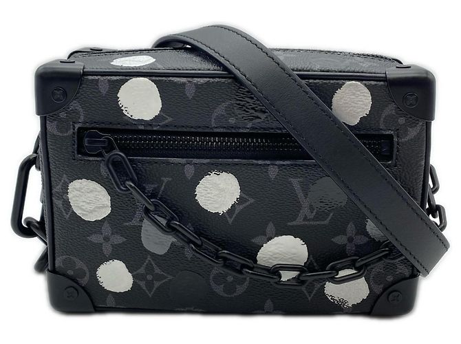 Borsa a tracolla Louis Vuitton Monogram Eclipse Mini Soft Trunk Nero Bianco 