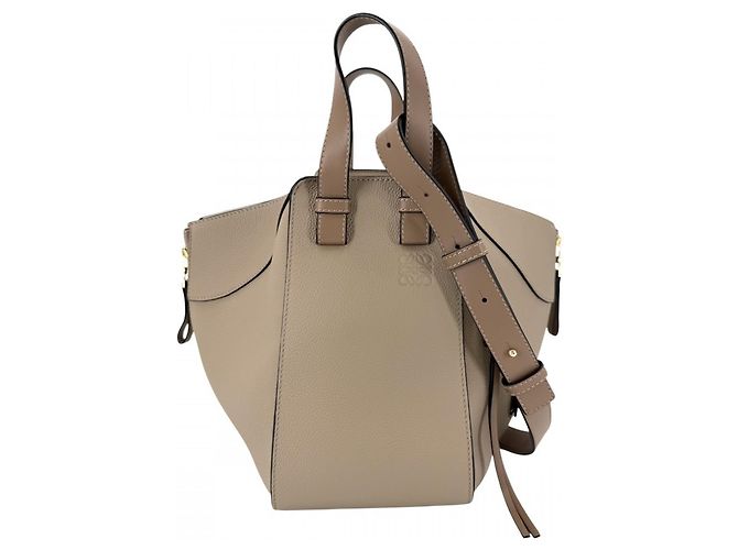 Bolsa Hammock feminina Loewe Bege