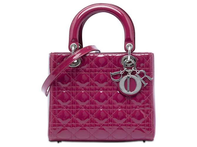Lady Dior Cannage en charol rosa, tamaño Medium