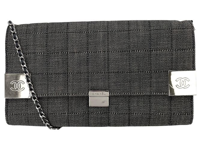 Bolsa de ombro em denim cinza Chanel Marrom
