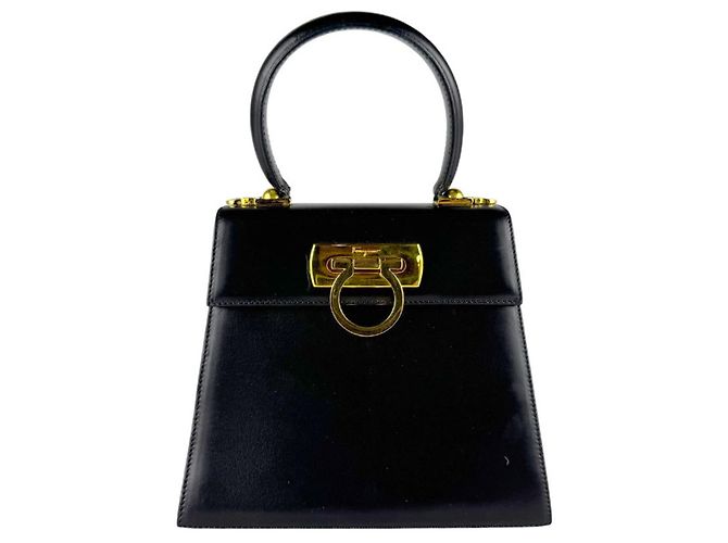 Gancini Salvatore Ferragamo Lederhandtasche Schwarz