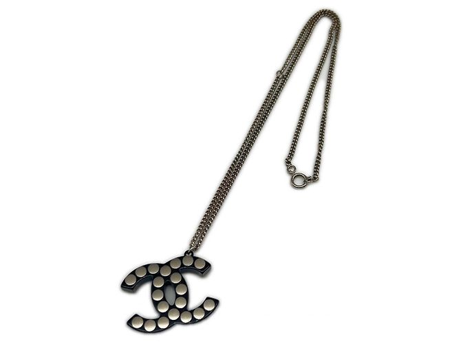 Colar com pingente Coco Mark da CHANEL Preto Prata