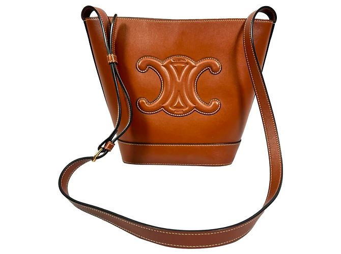 Céline Bolsa Bucket Celine Small Cuir Triomphe em couro marrom