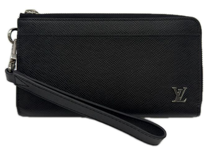 Louis Vuitton Taiga Zippy Dragonne Noir Long Wallet Black