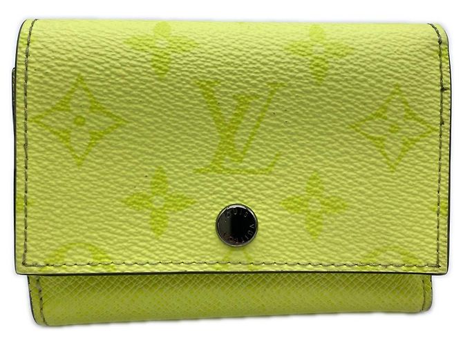 Cartera Louis Vuitton Taigarama Victor Lemon Amarillo