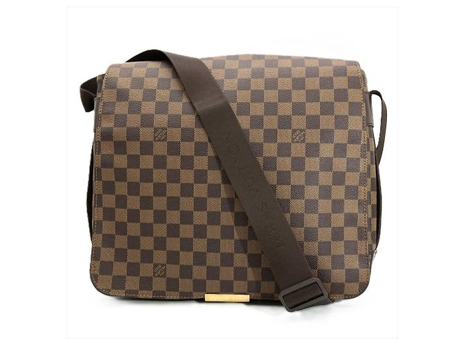 Bolsa de Ombro Louis Vuitton Bastille Marrom
