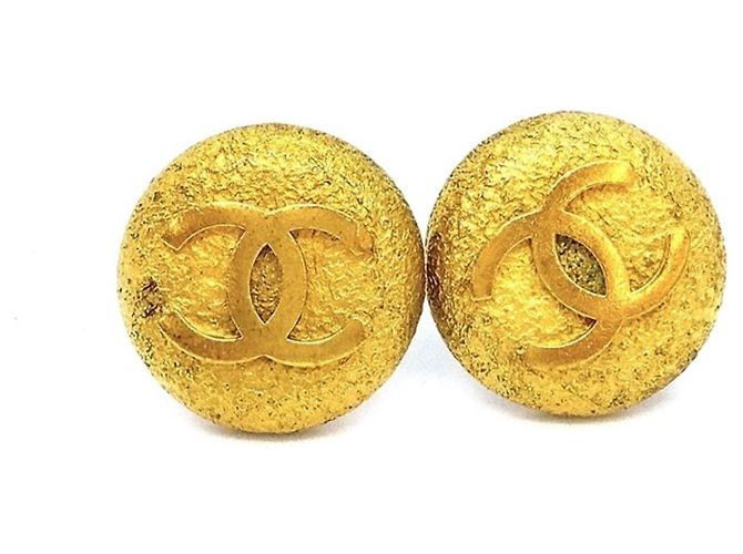 Orecchini a clip rotondi Chanel Coco Mark D'oro